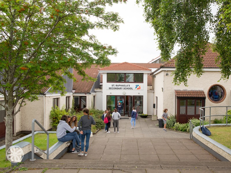 Emerald Cultural Institute, St. Raphaela’s School (11 – 18 лет)