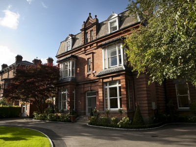 Emerald Cultural Institute, Palmerston Park (от 17 лет)