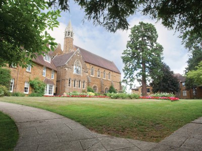 Bell, Bloxham School (7 – 17 лет)