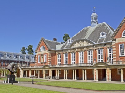 Bell, Wellington College (12 – 17 лет)