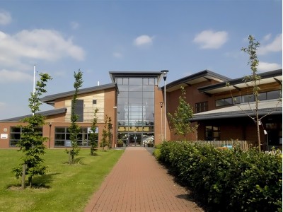 OISE, Telford (13 – 17 лет)    